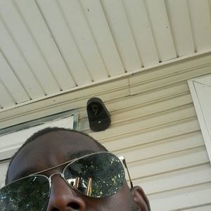 Meet your Posher, Alton